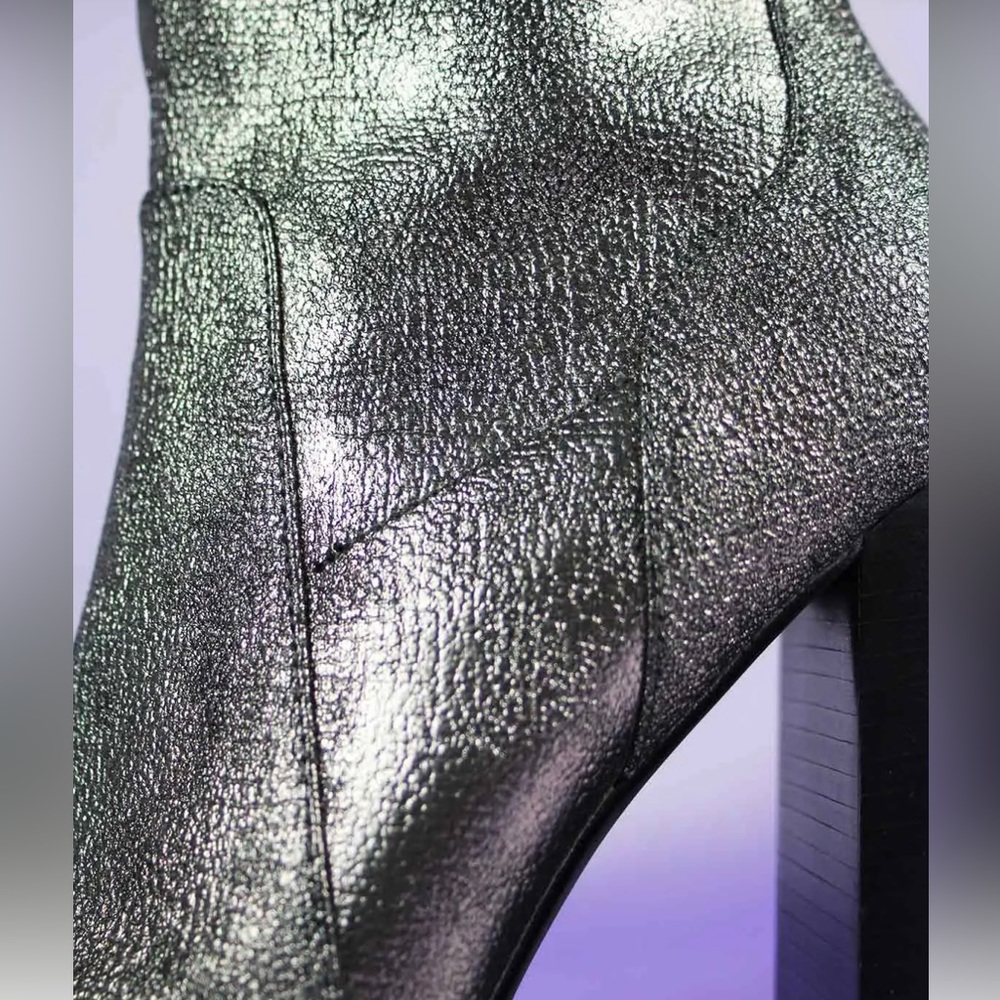 Design Lab Bootie - Picture 3 of 4